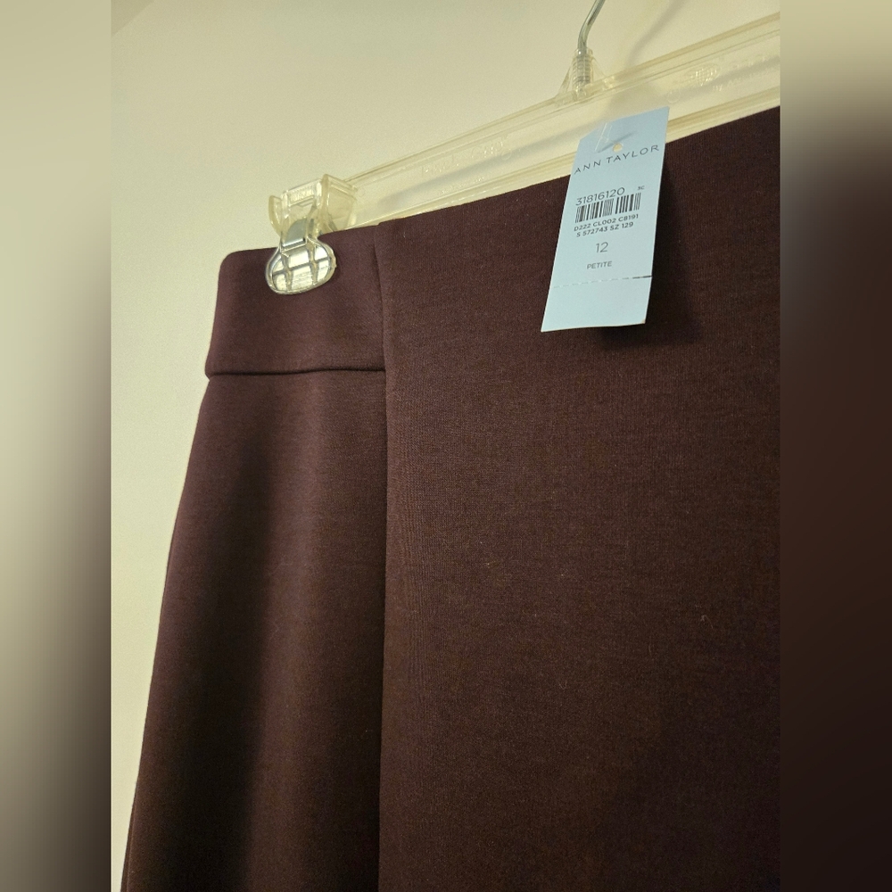 NWT Ann Taylor Plum‎ Pencil Skirt - Picture 2 of 7